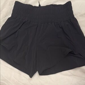 Outdoor Voices Black Lightspeed 3” Short